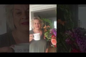 Tea Inspired Jane Milton Pays Tribute to Dilmah Founder